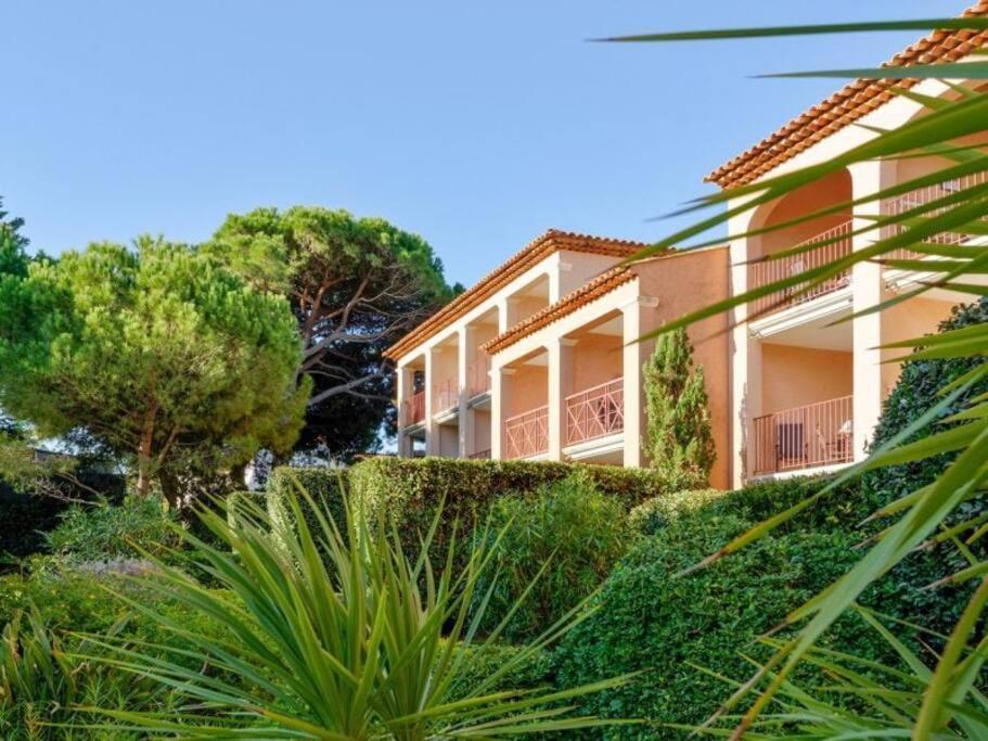 Superbe Appartement 50M De La Plage En Bord De Mer Hyeres Exterior photo